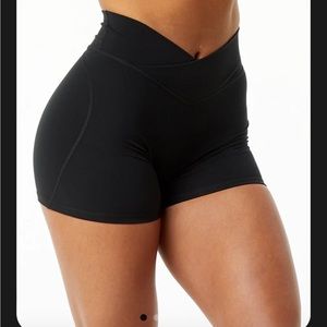 NWT Alphalete- SURFACE POWER SHORT 5"
